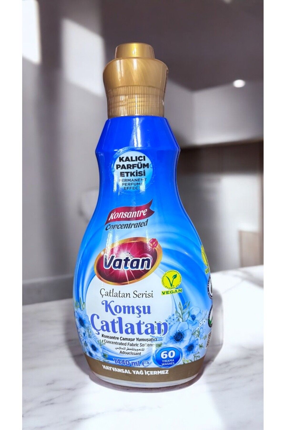 Vatan Komşu Çatlatan Konsantre Çamaşır Yumuşatıcı 1440ml Vatan Komşu Çatlatan Konsantre Çamaşır Yumuşatıcı 1440ml